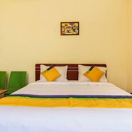Itsy Hotels Riyas Grand Tirupati Exteriör bild