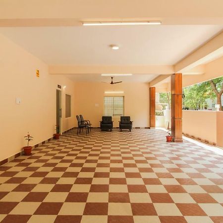 Itsy Hotels Riyas Grand Tirupati Exteriör bild