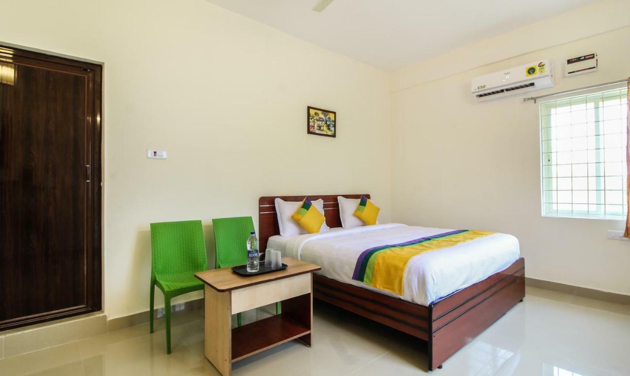 Itsy Hotels Riyas Grand Tirupati Exteriör bild