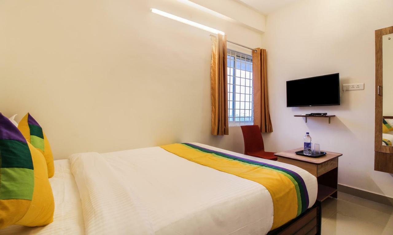 Itsy Hotels Riyas Grand Tirupati Exteriör bild