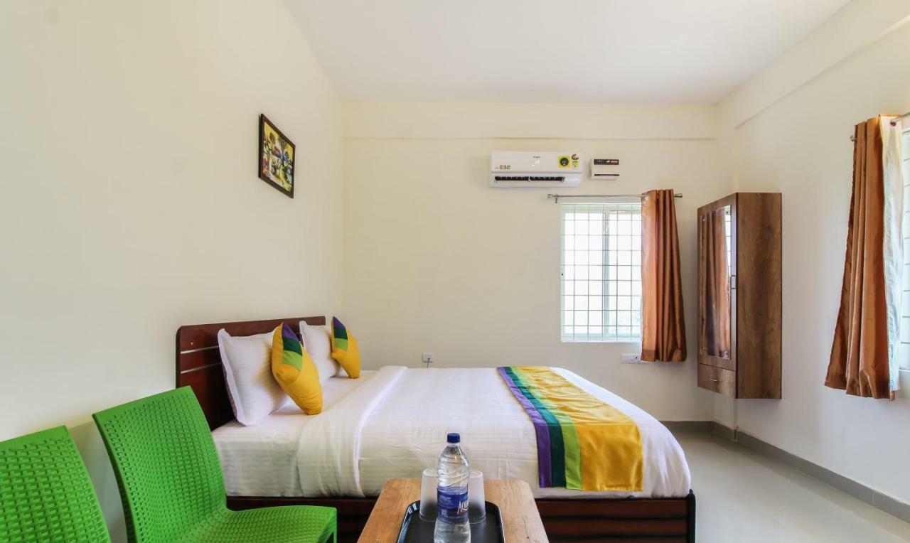Itsy Hotels Riyas Grand Tirupati Exteriör bild
